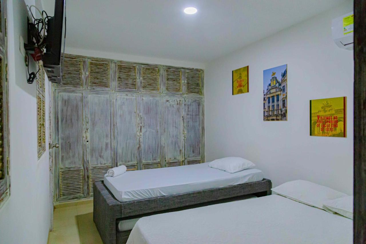 Luna Cartagena Airport Hotel Exterior photo